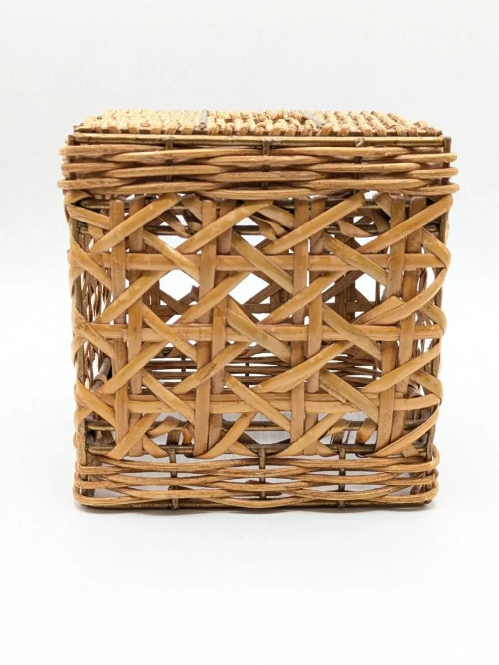 Vtg Wicker Rattan Cube Tissue Box Cover Holder Woven Boho Tropical Natural 5.5